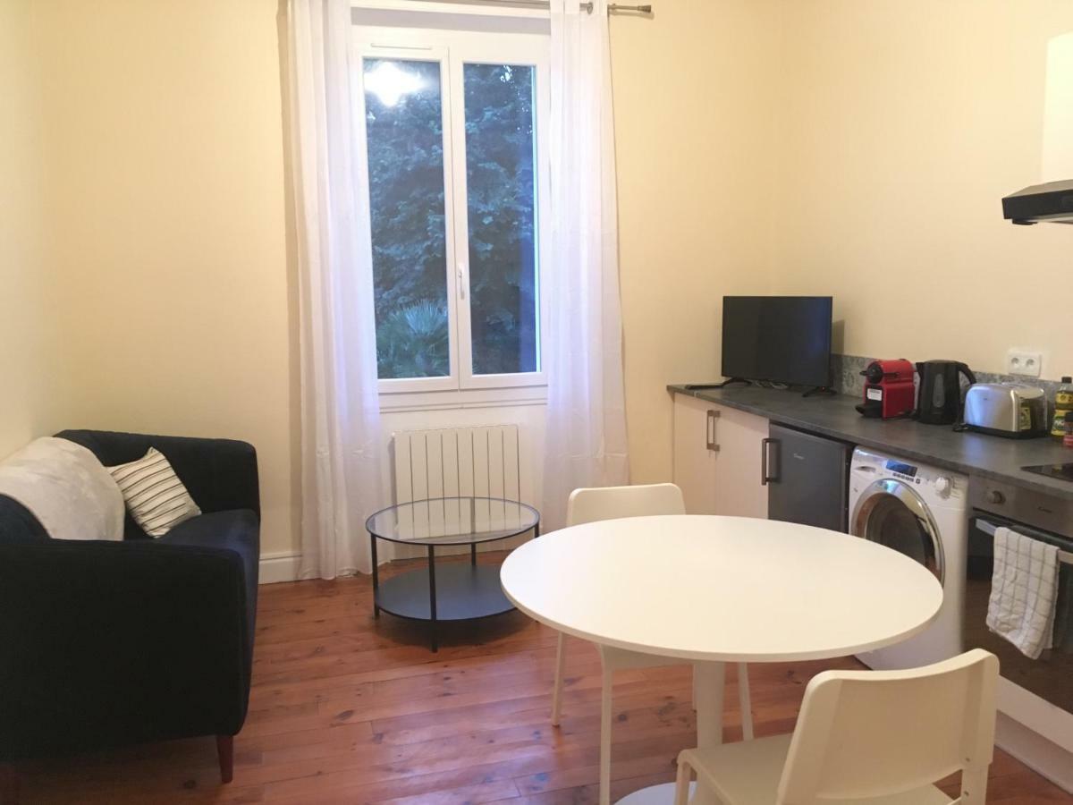 Semard Apartment Brive-la-Gaillarde Bagian luar foto